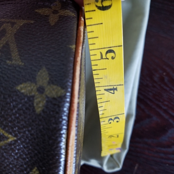 Sale! Louis Vuitton papillon 30 bag - Picture 14 of 16